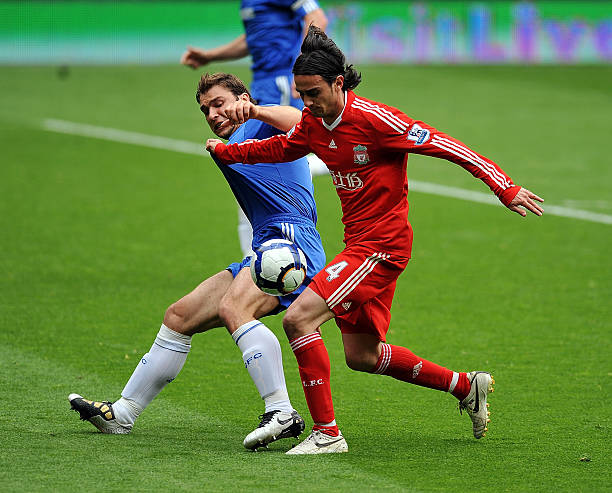 他不仅踢出 他不仅踢出